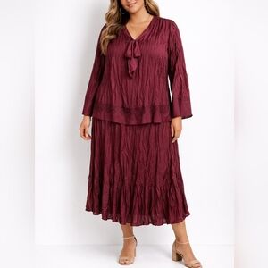 2X Robbie Bee Signature Crinkled Blouse & Skirt Coordinated Set Burgundy